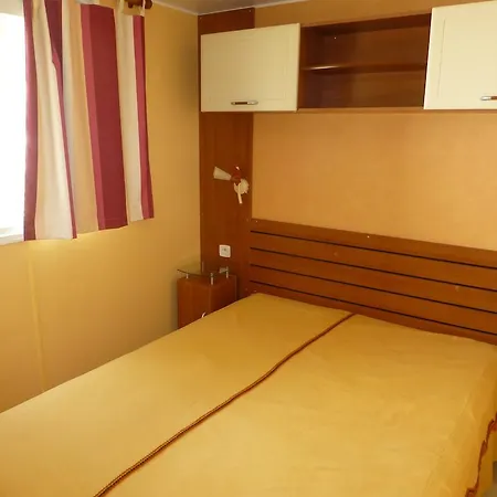 Kemping Team Holiday - Camping Mer Et Camargue 4*
