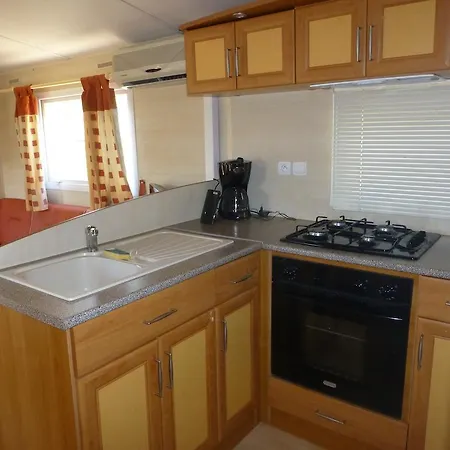 Team Holiday - Camping Mer Et Camargue Kemping 4*