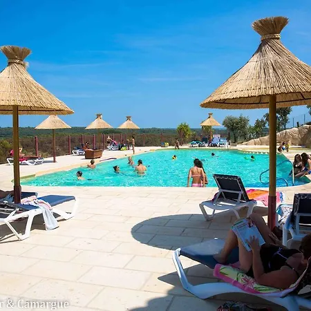 Team Holiday - Camping Mer Et Camargue Kemping Calvisson