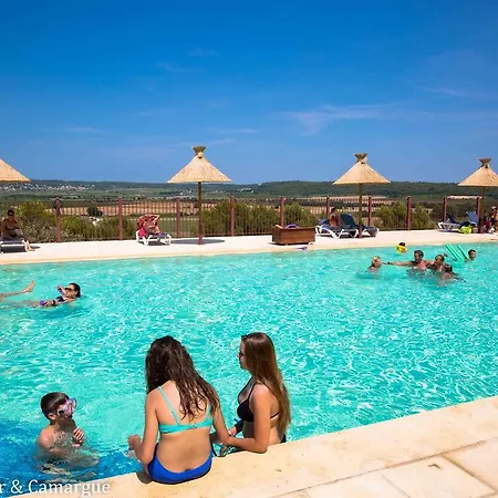 Team Holiday - Camping Mer Et Camargue Calvisson